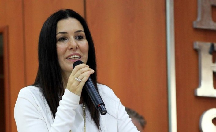 “Genç işsizlikle mücadele ediyoruz“