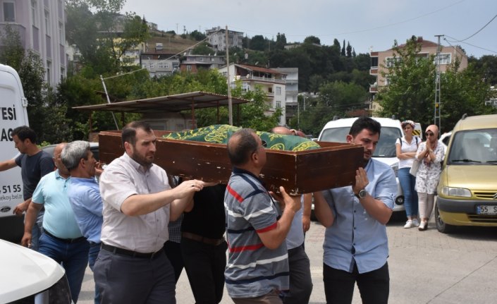 Kanyonda cesedine ulaşılan tur rehberi toprağa verildi