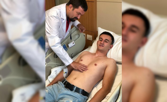 Türk cerrahın ameliyatıyla öz güvenine kavuştu