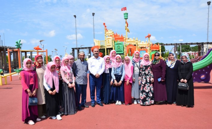 Gürcistanlı öğrencilere din eğitimi verildi