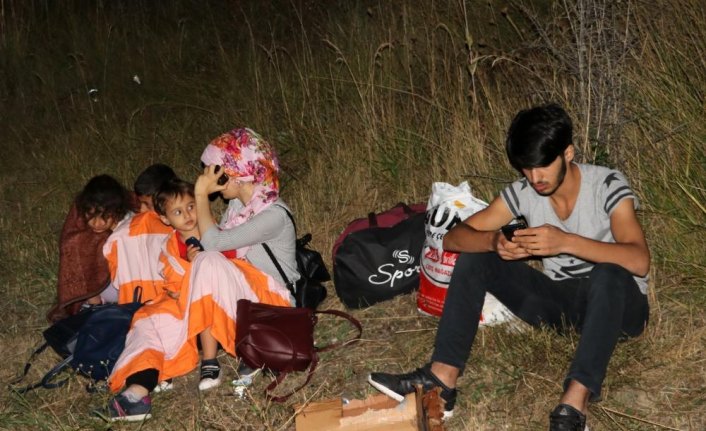 Kamyon yolcu otobüsüne çarptı: 1 ölü, 4 yaralı