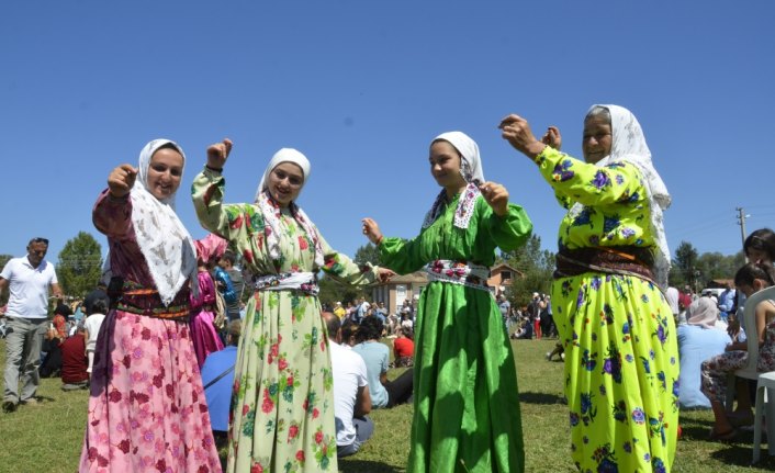 Mengen'de yöresel giysiler tanıtıldı