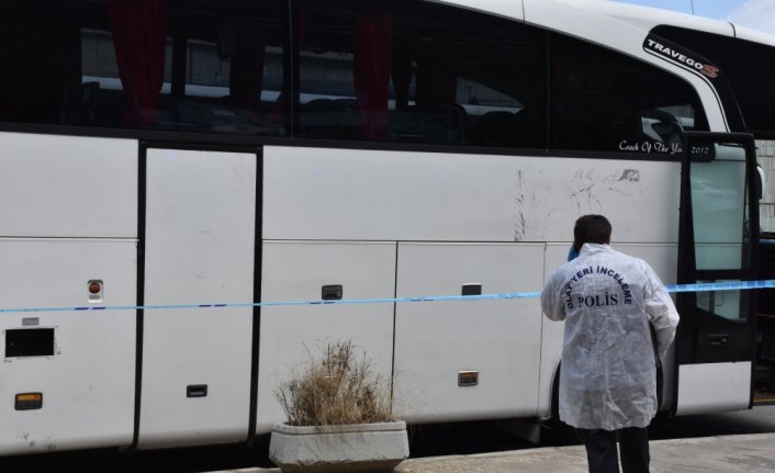 Otobüs şoförü bagajda ölü bulundu