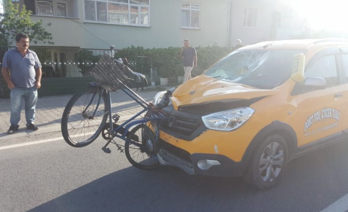 Samsun'da taksinin çarptığı bisikletli öldü