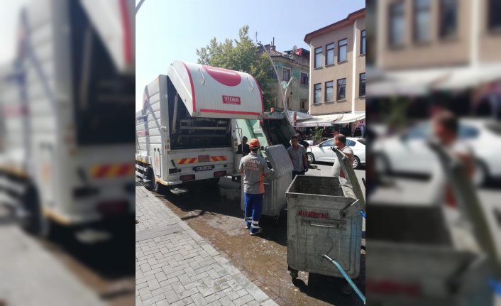 Bartın’da çöp konteynerleri dezenfekte edildi