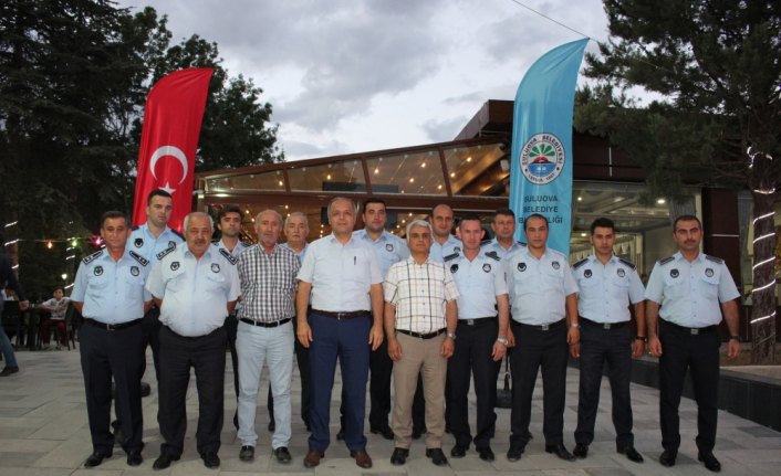 Başkan Üçok, zabıtalarla bir araya geldi