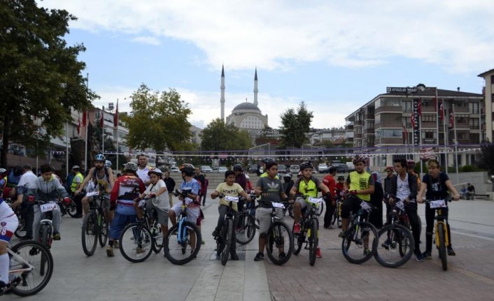 Hareketli yaşam için pedal çevirdiler