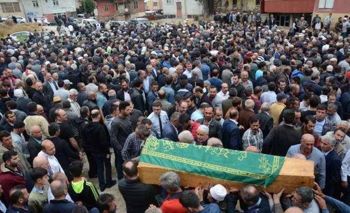 Hayatını kaybeden MHP İlçe Başkanı son yolculuğuna uğurlandı