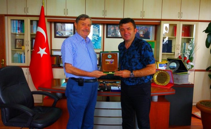 Rize Ziraat Odasından teşekkür plaketi