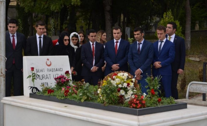 Şehit Başsavcısı Uzun, mezarı başında anıldı