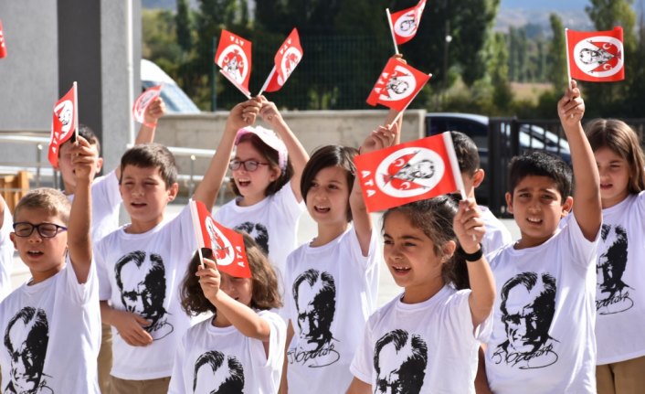 Şehit Çoban'ın isminin verildiği okulda eğitime başlandı