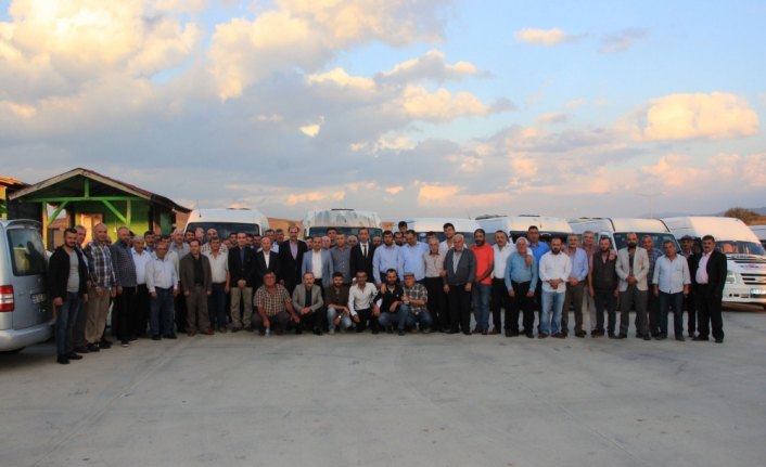 Servis sürücüleri bir araya geldi