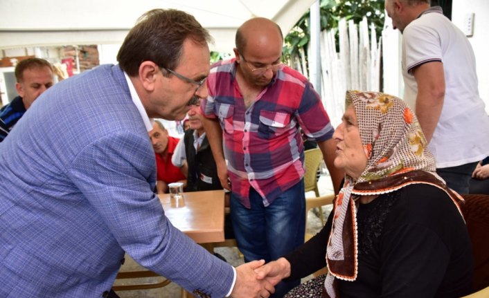 Zihni Şahin'den şehit ailesine ziyaret