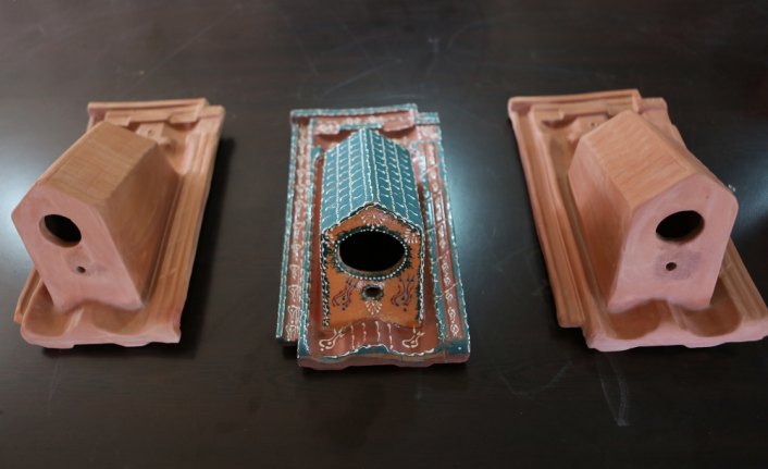 70 dolarlık kiremidi el işçiliğiyle üretip 35 liradan satıyorlar