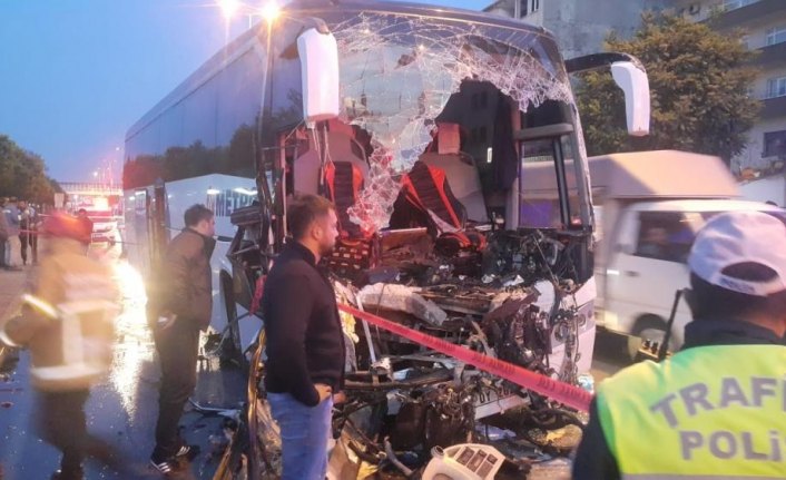 GÜNCELLEME - Zonguldak'ta otobüsle tır çarpıştı