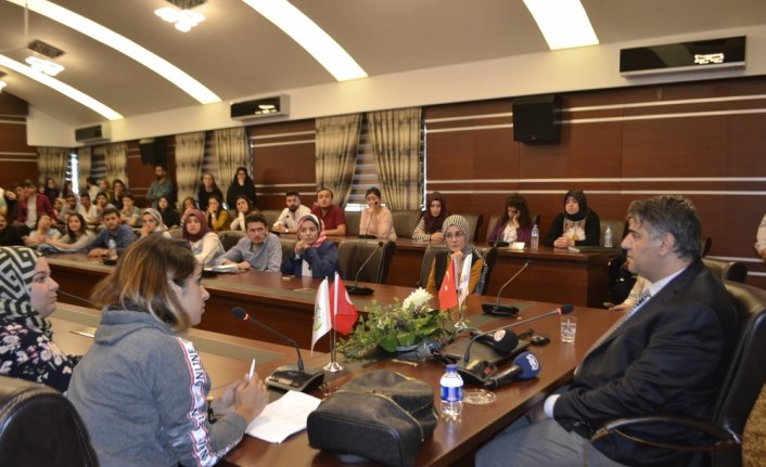 Rektör'den öğrencilere 