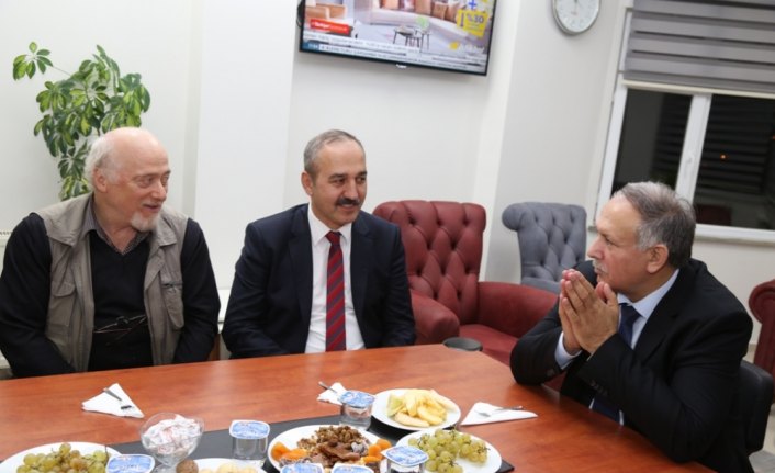 Vali Doğanay, ASKF'yi ziyaret etti