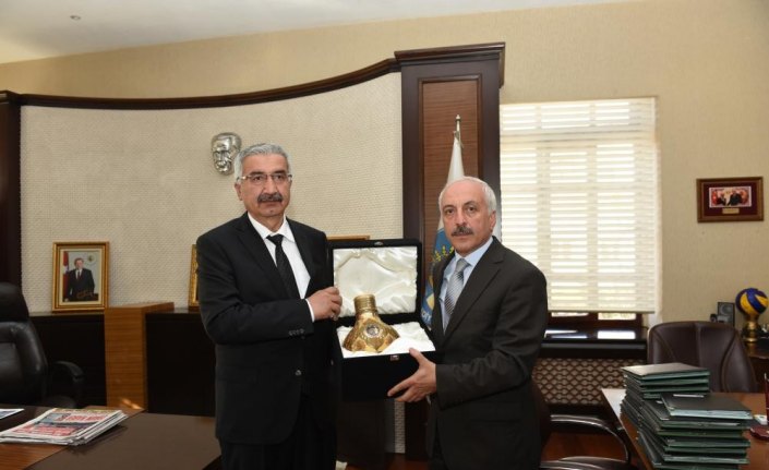 Vali Kılıç’tan Başkan Gül'e veda ziyareti