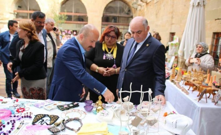 Vali Varol, tarihi Taşhan’da incelemelerde bulundu