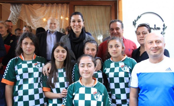 Alaçamlı küçük sporcular Cumhurbaşkanı Erdoğan'ı ziyaret etti