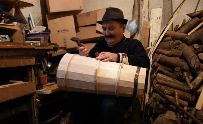 Ayran yapılan yayıklar Ali Rıza ustanın elinden