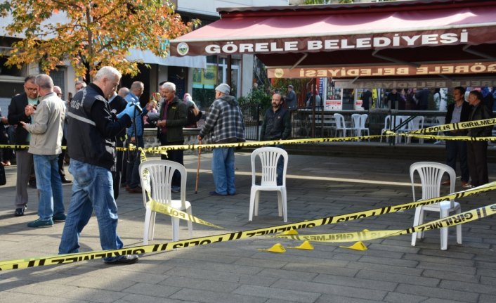 Cami bahçesinde silahlı saldırıya uğrayan kişi öldü