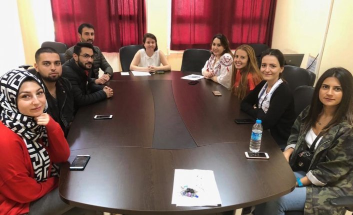 Dekan Prof. Dr. Çelik, öğrenci temsilcileriyle bir araya geldi