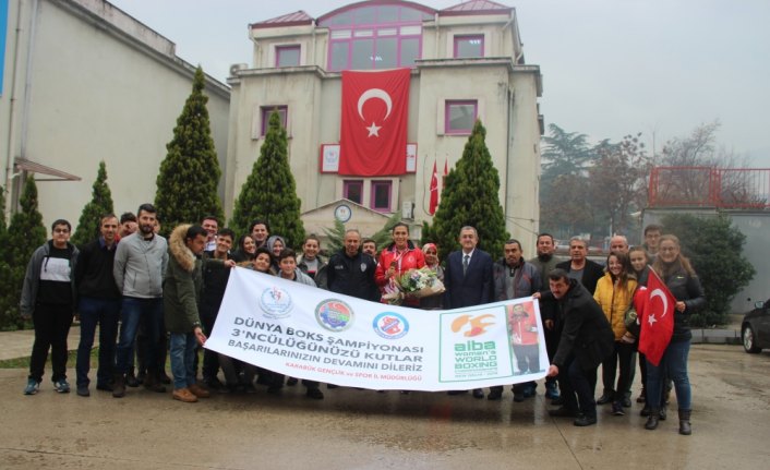 Dünya üçüncüsü milli sporcuya karşılama