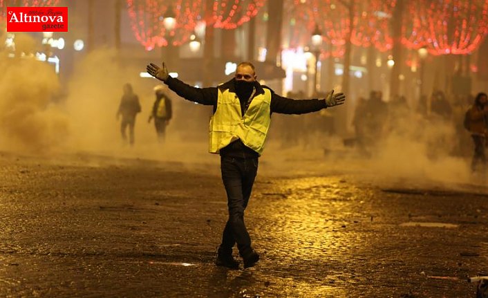 'Eylemciler Macron'un istifasını istiyor'