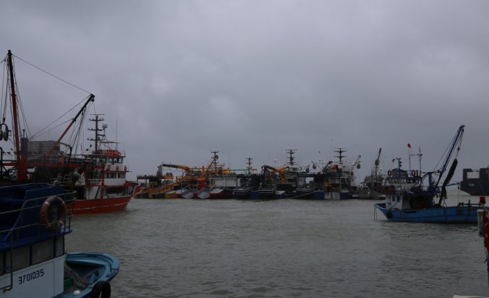 Karadeniz'de fırtına