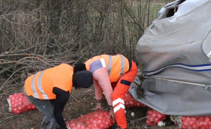 Mudurnu'da trafik kazası: 3 yaralı