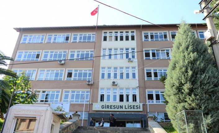 Şakalaşırken fenalaşan lise öğrencisi öldü