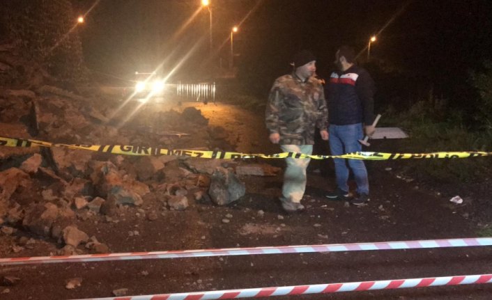 Samsun'da istinat duvarı çöktü