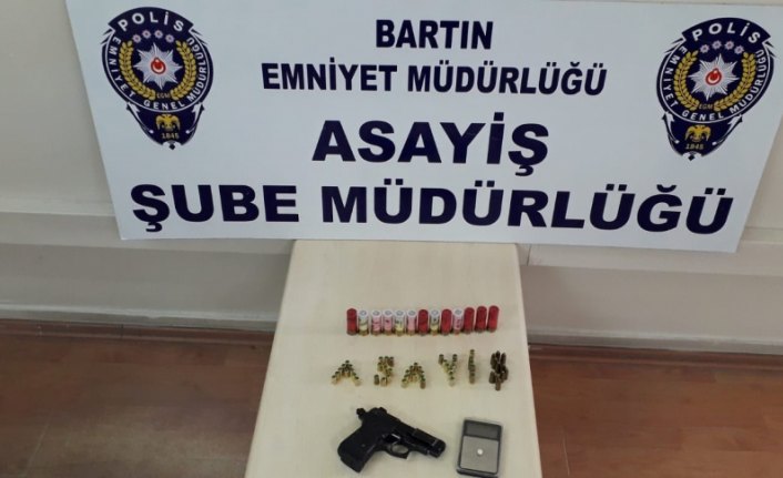 Sosyal medyada paylaştıkları ateş açma videosu yakalattı