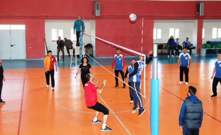 Taşova’da voleybol turnuvası