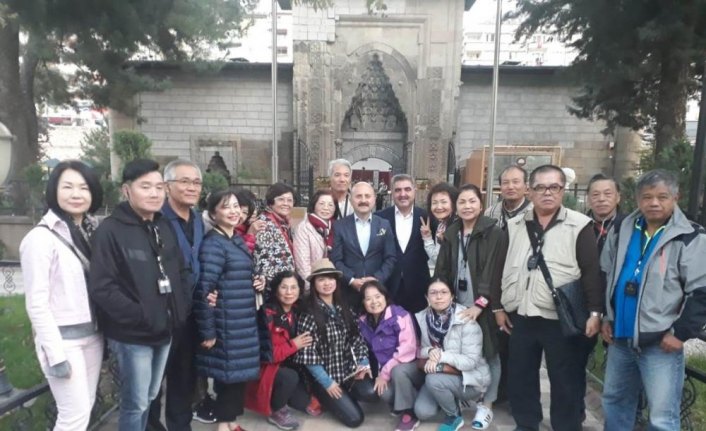 Tayvanlı turistlere Vali ve Belediye Başkanı rehberlik etti