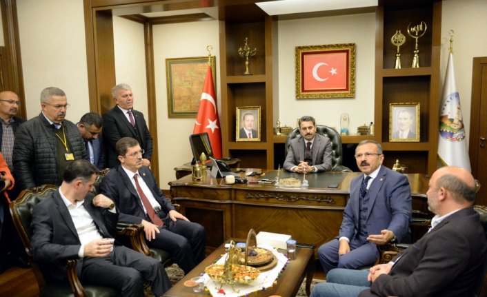 Tokat milletvekilleri, Eroğlu'nu kutladı