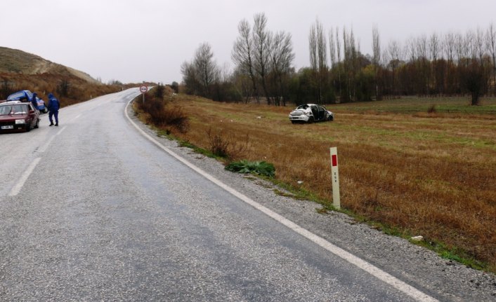 Tokat'ta otomobil devrildi: 1 ölü, 2 yaralı