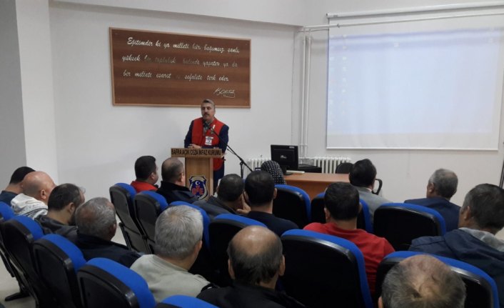Türk Kızılayı Bafra Şubesi'nden hükümlülere seminer