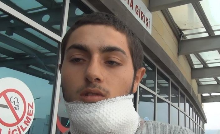 Yardım etmek istediği çocuk tarafından bıçaklandı