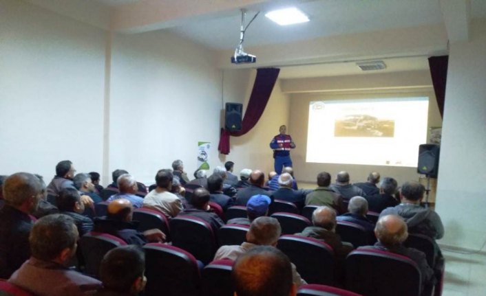 Artvin'de servis sürücülerine eğitim verildi