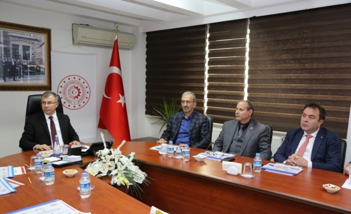 Artvin'de ülke sanayinin geleceği görüşüldü