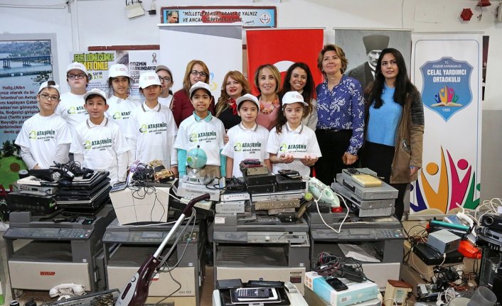 CarrefourSA'larda toplanan e-atıklarla Tohum Otizm Vakfı'na destek