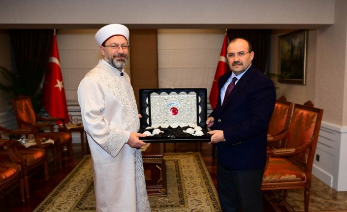 Diyanet İşleri Başkanı Erbaş'tan Trabzon Valisi Ustaoğlu'na ziyaret