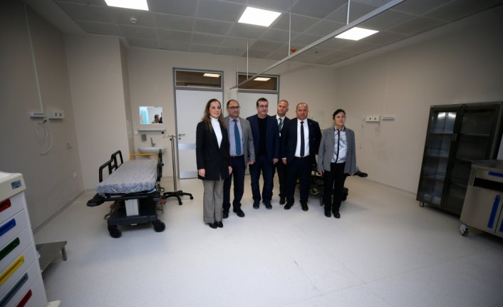 DÜ Rektörü Demircan'dan yeni acil servise ziyaret