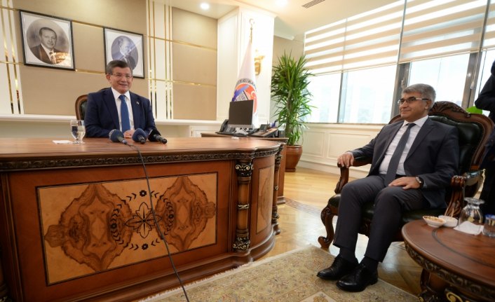 Eski Başbakan Ahmet Davutoğlu, Karabük'te
