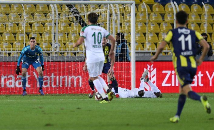 Fenerbahçe, Giresunspor'u tek golle geçti