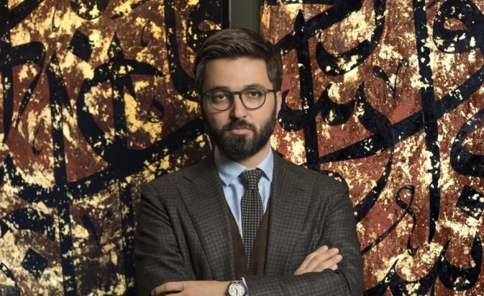 Geleneksel değerleri çağdaş sanata taşıyan Sami Savatlı'ya ödül