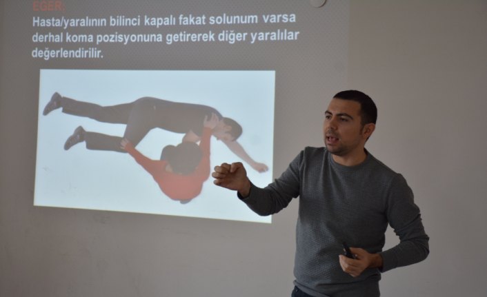 Görele'de servis şoförlerine ilk yardım eğitimi