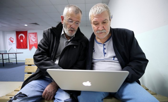 Huzurevi sakinleri AA fotoğraflarını oyladı